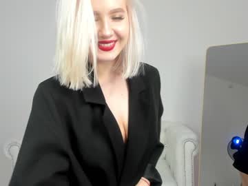 webcam girl oliviabr0wn capture image #4601976