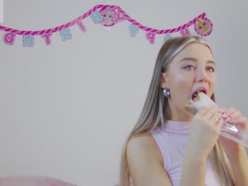 webcam girl lilly_mattsson capture image #4020764