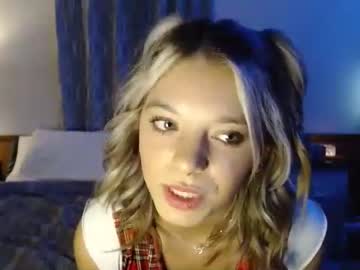 webcam girl lily_marieee capture image #5193356