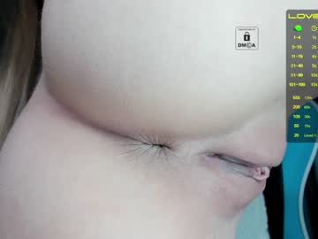 webcam girl _witch__ capture image #1004275
