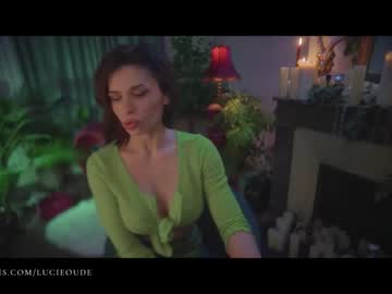 webcam girl lucieoude_ capture image #4688536