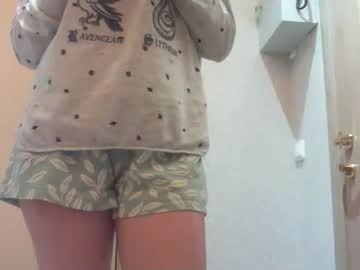 webcam girl momentbeforedown capture image #3939105