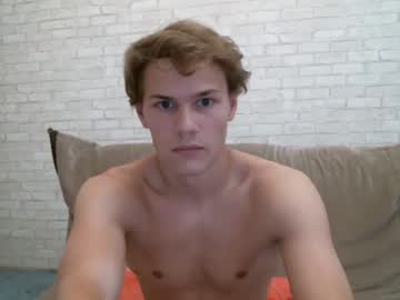 webcam man milkshake_on_body capture image #332932
