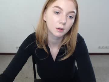 webcam girl sweet_shy_shy capture image #3004625