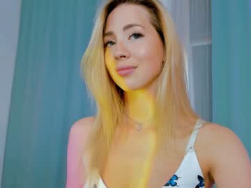 webcam girl emmi_rosee capture image #2698795