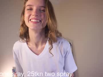 webcam girl monaelin capture image #5565919