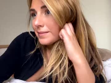 webcam girl theselina_kyle capture image #146334