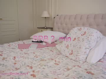 webcam girl emilia98xxx capture image #3675416