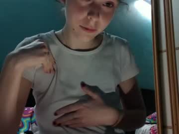 webcam girl maeluna33 capture image #2416874