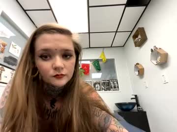 Cam for corpsechick