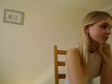 webcam girl dianaflo__ capture image #2843534