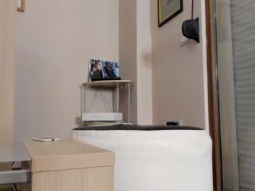 webcam girl hotel77777 capture image #1141537