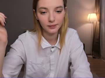 webcam girl olli_ver capture image #4411874