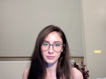 webcam girl snowww_white capture image #4836655