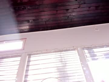 webcam girl white_snow_ capture image #1233454