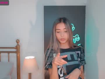 webcam girl gummy_bear7 capture image #1991796