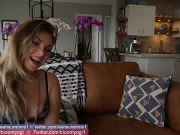 webcam girl bloomyogi capture image #1983925