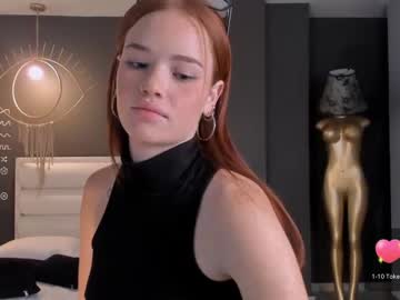 webcam girl corinnerusso capture image #5506374