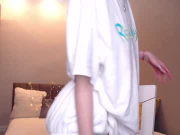webcam girl lit1le_kitty_ capture image #1357554