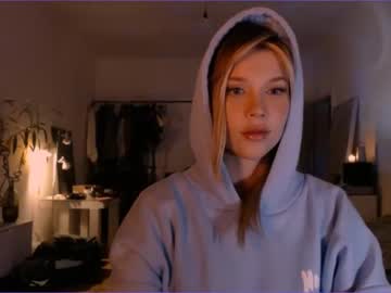 webcam girl bitter_moon capture image #4723066
