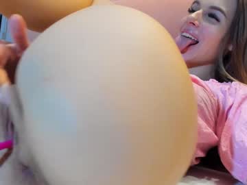 webcam couple mila_polly_and_forester capture image #751973