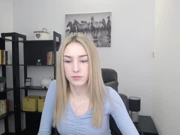 webcam girl little_e_mily capture image #1887467