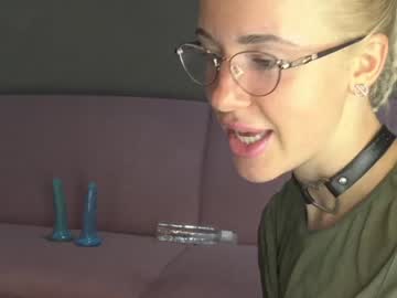 webcam girl xtina__ capture image #195570