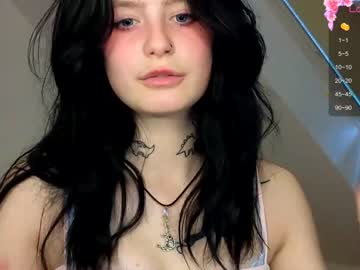 webcam girl kick_start capture image #5549846