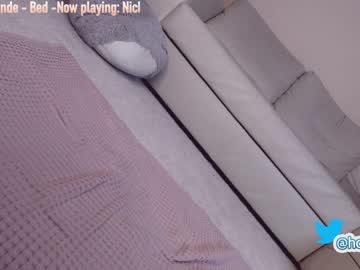 webcam girl hollyextra capture image #729806