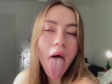 webcam girl strawberryjamx capture image #1628441