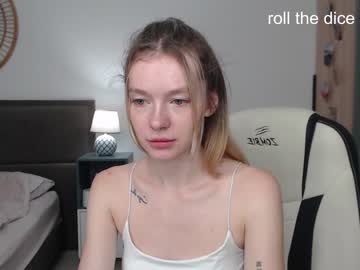 webcam girl leiligi capture image #3794205
