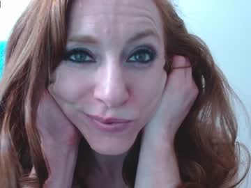 webcam girl fit_little_redhead capture image #1926214