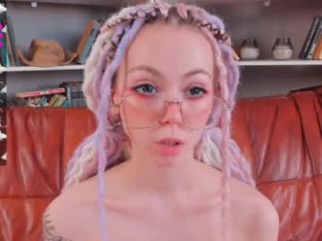 webcam girl brendiekira capture image #2899877