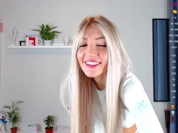 webcam girl ella__sweety capture image #4905983