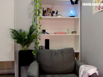 webcam girl tarrrantula capture image #4817001