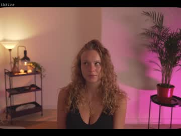 webcam girl chillwithkira capture image #2827205