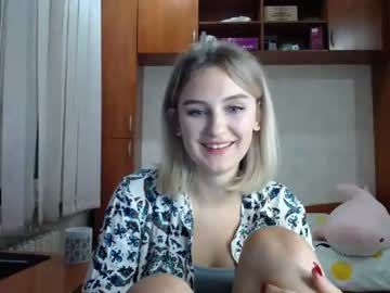 webcam girl melena_shy capture image #404438