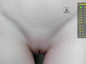 webcam girl _witch__ capture image #1005020