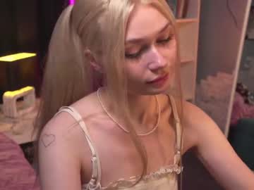 webcam girl white_godness capture image #5381884