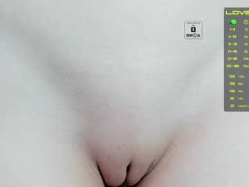 webcam girl _witch__ capture image #1023825