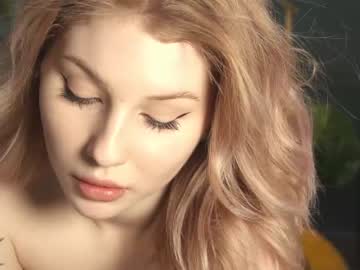 webcam girl nicole_soft capture image #3246151