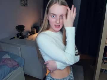 webcam girl stun1ng_blonde capture image #5592143