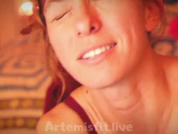 webcam girl artemisfit capture image #398160