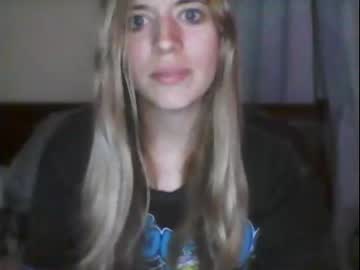 webcam girl zaraluannmiki capture image #2620311