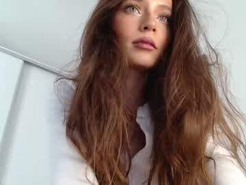 webcam girl isia_slay capture image #3503460