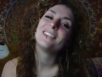 webcam girl pistachio__nut capture image #1567799