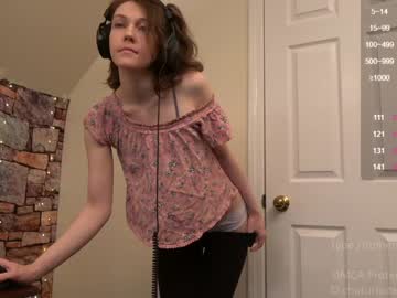 webcam girl its_lily capture image #1381176