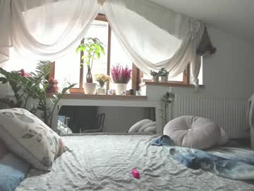 webcam girl taralanes capture image #4066671