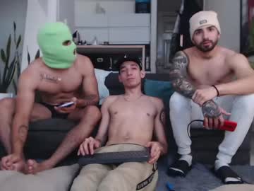 webcam man fratguysonline capture image #3497139