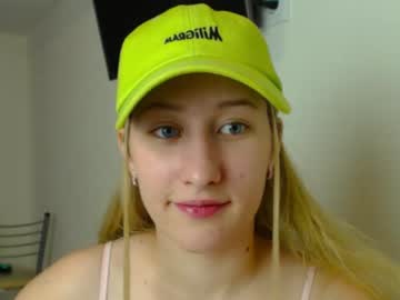 webcam girl adellqueen capture image #2886281